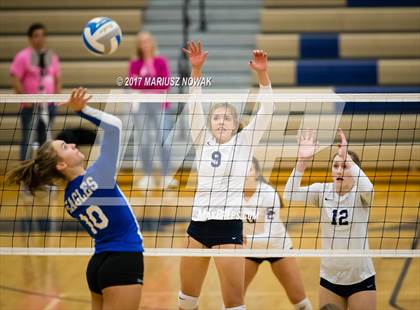 Thumbnail 1 in Eisenhower @ Stoney Creek (MHSAA District Semifinal) photogallery.