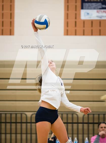 Thumbnail 2 in Eisenhower @ Stoney Creek (MHSAA District Semifinal) photogallery.
