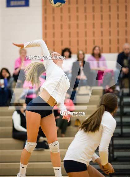 Thumbnail 1 in Eisenhower @ Stoney Creek (MHSAA District Semifinal) photogallery.