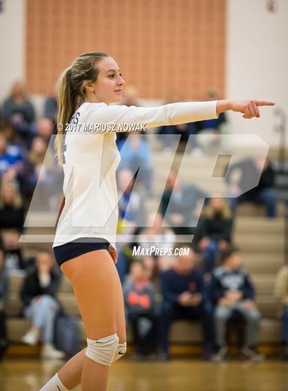 Thumbnail 2 in Eisenhower @ Stoney Creek (MHSAA District Semifinal) photogallery.