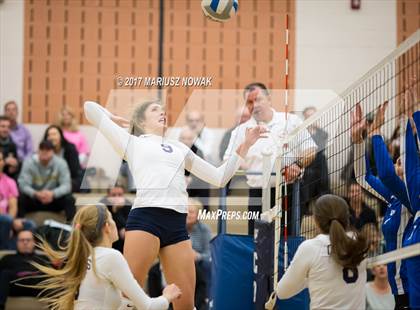 Thumbnail 2 in Eisenhower @ Stoney Creek (MHSAA District Semifinal) photogallery.