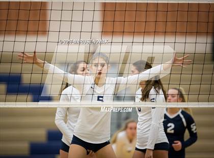 Thumbnail 1 in Eisenhower @ Stoney Creek (MHSAA District Semifinal) photogallery.