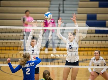Thumbnail 3 in Eisenhower @ Stoney Creek (MHSAA District Semifinal) photogallery.