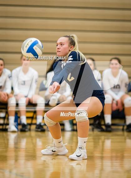 Thumbnail 1 in Eisenhower @ Stoney Creek (MHSAA District Semifinal) photogallery.