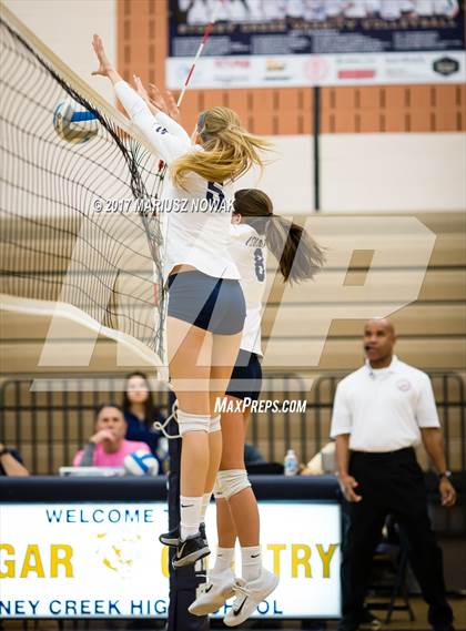 Thumbnail 2 in Eisenhower @ Stoney Creek (MHSAA District Semifinal) photogallery.