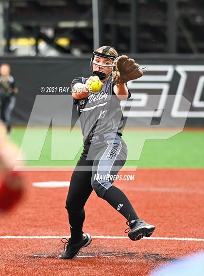 Thumbnail 1 in Tug Valley @ Pikeville photogallery.