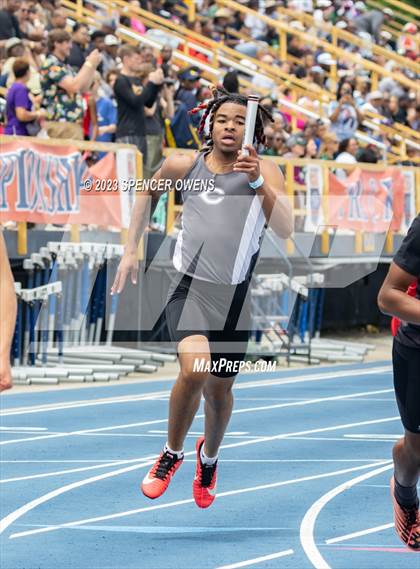 Thumbnail 3 in NCHSAA 2A & 4A Finals photogallery.