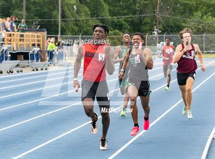 Thumbnail 3 in NCHSAA 2A & 4A Finals photogallery.
