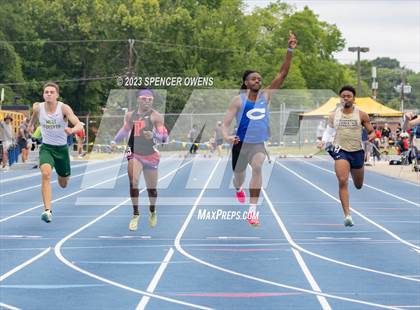 Thumbnail 3 in NCHSAA 2A & 4A Finals photogallery.