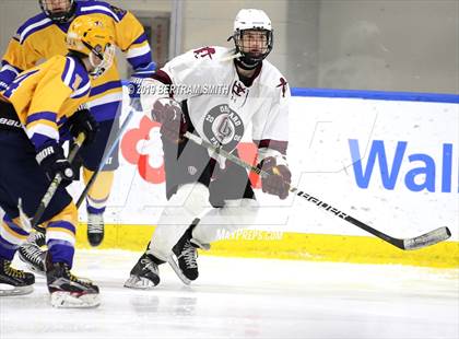 Thumbnail 1 in Orchard Park vs Lock/Nia Falls photogallery.