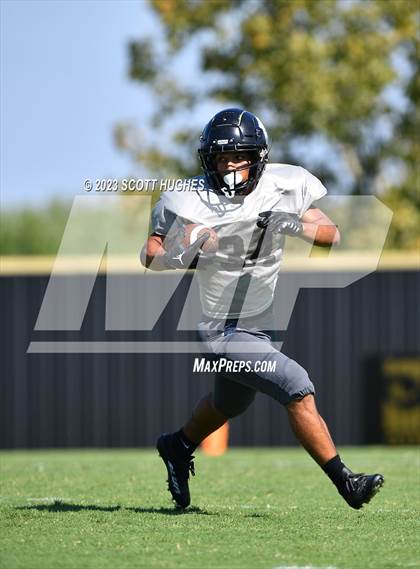 Thumbnail 3 in Gallatin @ Mount Juliet photogallery.