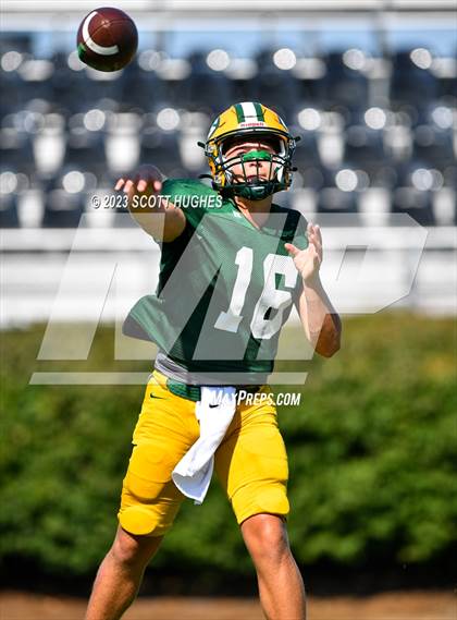 Thumbnail 3 in Gallatin @ Mount Juliet photogallery.