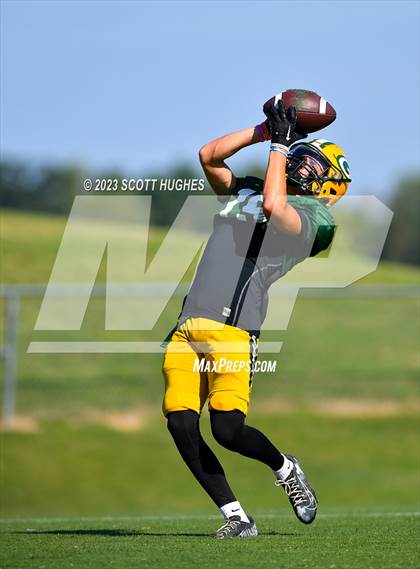 Thumbnail 1 in Gallatin @ Mount Juliet photogallery.