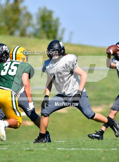 Thumbnail 2 in Gallatin @ Mount Juliet photogallery.