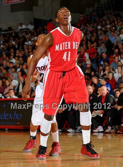 Thumbnail 3 in Lutheran vs Mater Dei (Nike Extravaganza) photogallery.