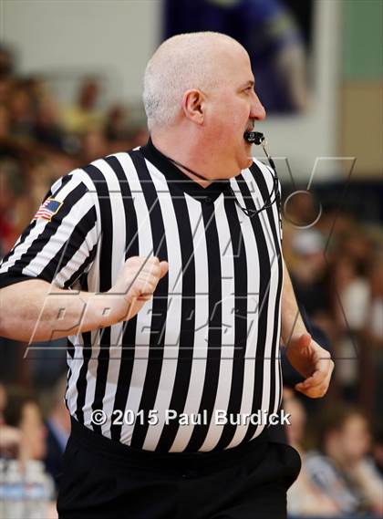 Thumbnail 2 in Venango Catholic vs. Clarion Area (District IX A Championship) photogallery.