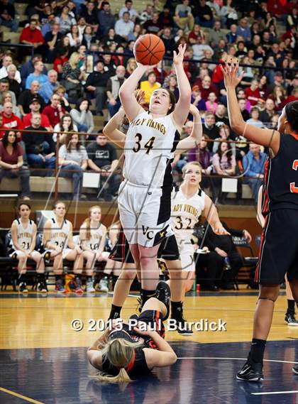 Thumbnail 2 in Venango Catholic vs. Clarion Area (District IX A Championship) photogallery.