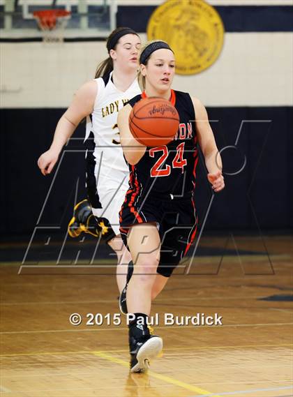 Thumbnail 3 in Venango Catholic vs. Clarion Area (District IX A Championship) photogallery.