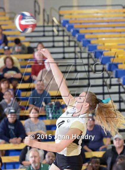 Thumbnail 2 in Valley Christian vs. Olympian (CIF State D3 Final) photogallery.
