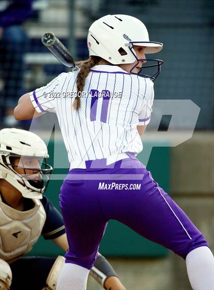 Thumbnail 3 in Keller vs Timber Creek photogallery.