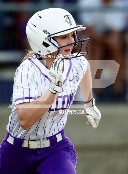 Thumbnail 1 in Keller vs Timber Creek photogallery.