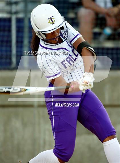 Thumbnail 1 in Keller vs Timber Creek photogallery.