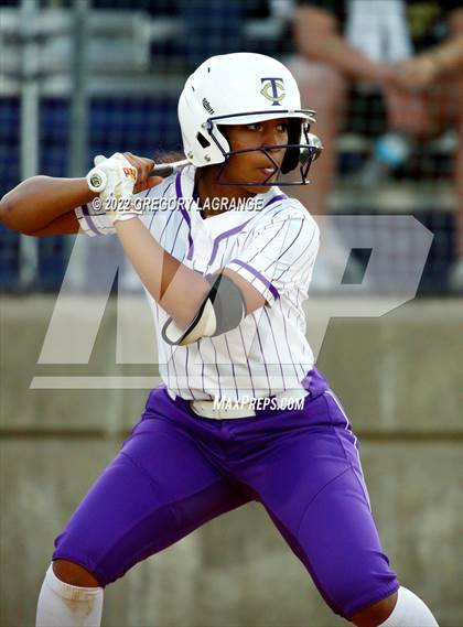 Thumbnail 3 in Keller vs Timber Creek photogallery.