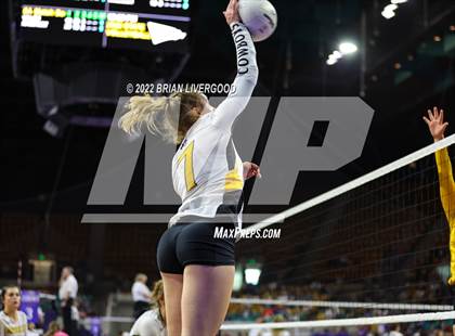 Thumbnail 2 in Fowler vs. Meeker (CHSAA 2A State Championships Semifinal) photogallery.