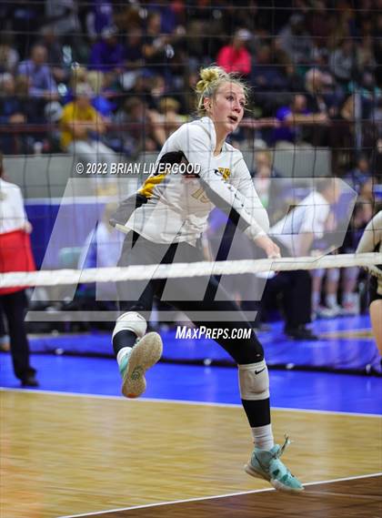 Thumbnail 3 in Fowler vs. Meeker (CHSAA 2A State Championships Semifinal) photogallery.