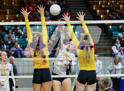Thumbnail 3 in Fowler vs. Meeker (CHSAA 2A State Championships Semifinal) photogallery.