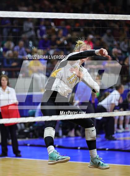 Thumbnail 2 in Fowler vs. Meeker (CHSAA 2A State Championships Semifinal) photogallery.