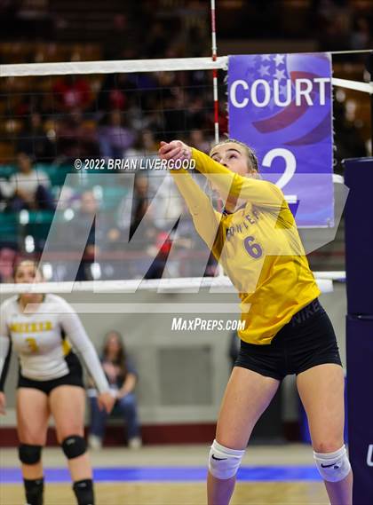 Thumbnail 2 in Fowler vs. Meeker (CHSAA 2A State Championships Semifinal) photogallery.