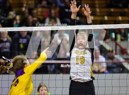 Thumbnail 1 in Fowler vs. Meeker (CHSAA 2A State Championships Semifinal) photogallery.