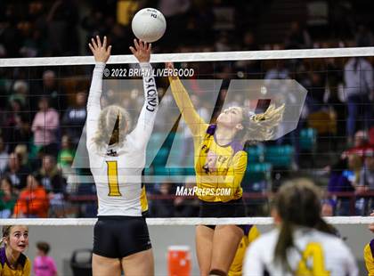 Thumbnail 2 in Fowler vs. Meeker (CHSAA 2A State Championships Semifinal) photogallery.