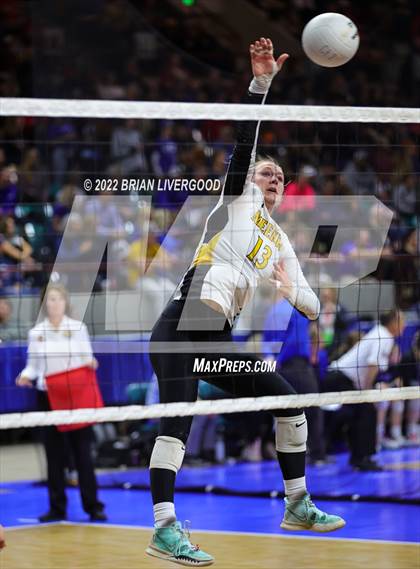 Thumbnail 1 in Fowler vs. Meeker (CHSAA 2A State Championships Semifinal) photogallery.