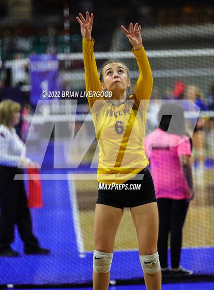 Thumbnail 1 in Fowler vs. Meeker (CHSAA 2A State Championships Semifinal) photogallery.
