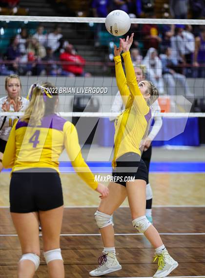 Thumbnail 3 in Fowler vs. Meeker (CHSAA 2A State Championships Semifinal) photogallery.