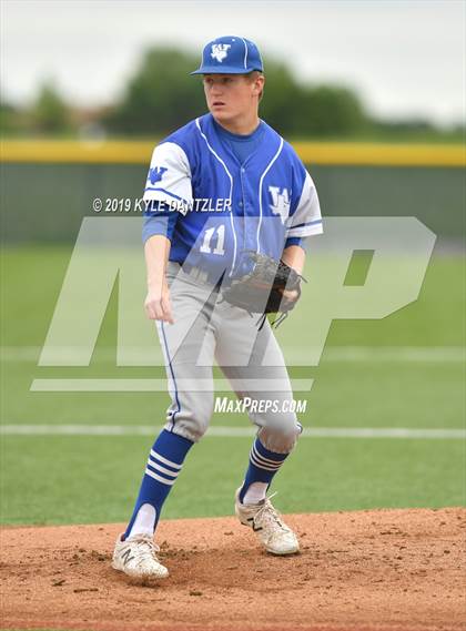 Thumbnail 3 in Celeste vs Windthorst (UIL 2A Region 2 Area Playoff) photogallery.
