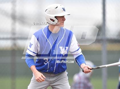 Thumbnail 3 in Celeste vs Windthorst (UIL 2A Region 2 Area Playoff) photogallery.