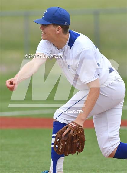 Thumbnail 3 in Celeste vs Windthorst (UIL 2A Region 2 Area Playoff) photogallery.