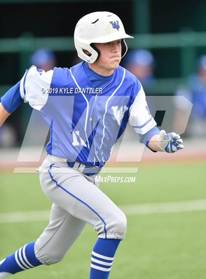 Thumbnail 2 in Celeste vs Windthorst (UIL 2A Region 2 Area Playoff) photogallery.
