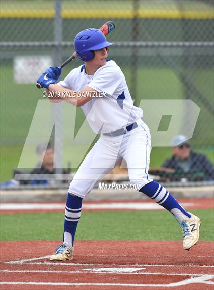 Thumbnail 2 in Celeste vs Windthorst (UIL 2A Region 2 Area Playoff) photogallery.