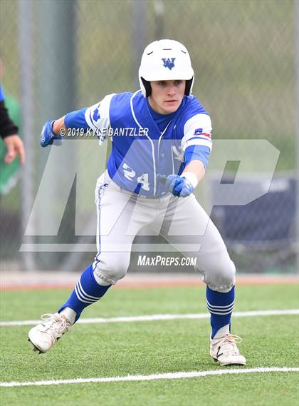 Thumbnail 2 in Celeste vs Windthorst (UIL 2A Region 2 Area Playoff) photogallery.