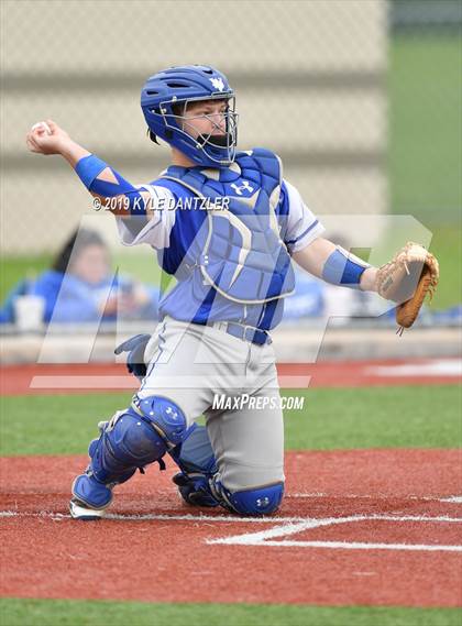 Thumbnail 2 in Celeste vs Windthorst (UIL 2A Region 2 Area Playoff) photogallery.