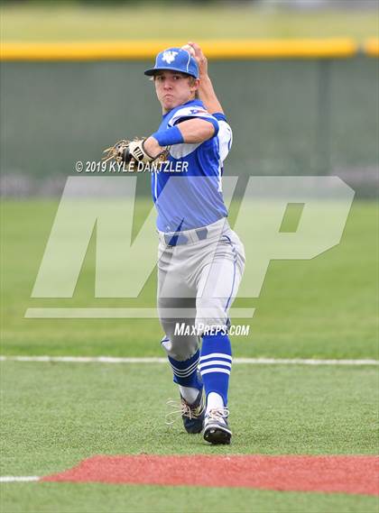 Thumbnail 2 in Celeste vs Windthorst (UIL 2A Region 2 Area Playoff) photogallery.