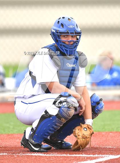 Thumbnail 3 in Celeste vs Windthorst (UIL 2A Region 2 Area Playoff) photogallery.