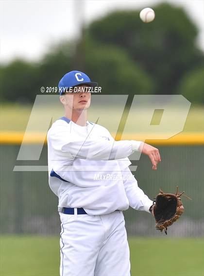 Thumbnail 3 in Celeste vs Windthorst (UIL 2A Region 2 Area Playoff) photogallery.