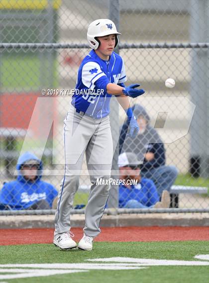 Thumbnail 2 in Celeste vs Windthorst (UIL 2A Region 2 Area Playoff) photogallery.