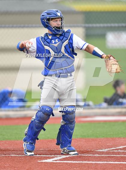 Thumbnail 1 in Celeste vs Windthorst (UIL 2A Region 2 Area Playoff) photogallery.