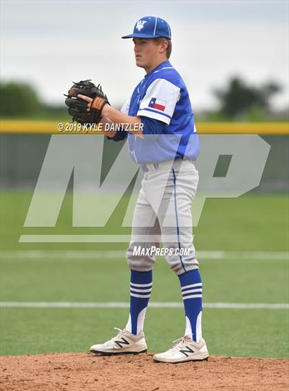 Thumbnail 1 in Celeste vs Windthorst (UIL 2A Region 2 Area Playoff) photogallery.